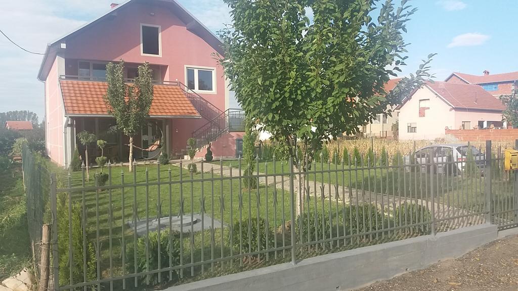 Apartments "Predah Kod Baraca" Nis Exterior photo